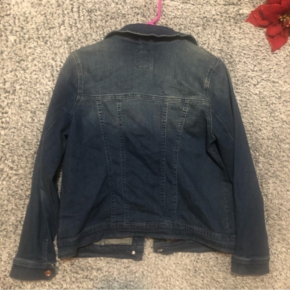 Women’s Denim Jacket Size Small in Excellent Used Condition - Picture 3 of 5